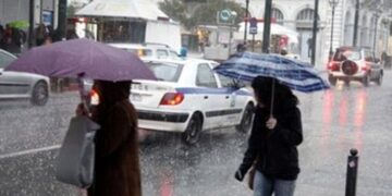 Έκτακτο δελτίο της ΕΜΥ: Μέχρι και το βράδυ της Τρίτης τα έντονα καιρικά φαινόμενα