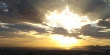 Αίθριος ο καιρός σήμερα με τοπικές νεφώσεις