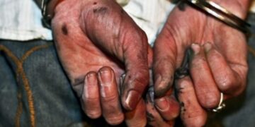 Κοζάνη: Πετούσε τα κλοπιμαία σε φρεάτιο