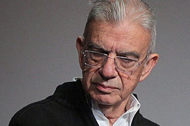 Στραγγάλισαν με τα χέρια τον Μένη Κουμανταρέα