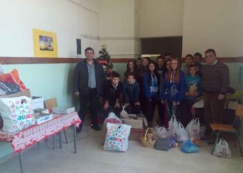 Προσφορά μαθητών-καθηγητών στο Κοινωνικό Παντοπωλείο Βοΐου