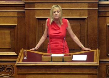 Η… μπηχτή της Ραχήλ Μακρή για τις καταγγελίες Χαϊκάλη