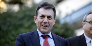 Εφάπαξ από το καλοκαίρι η μείωση των ασφαλιστικών εισφορών