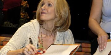 Τζ. Κ. Ρόουλινγκ: Συγγνώμη έκανα λάθος με τον Χάρι Πότερ