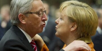 FT: Η Μέρκελ υποστηρίζει την υποψηφιότητα Γιούνκερ για την Κομισιόν