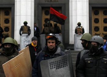 Ουκρανία: Νεοναζιστική οργάνωση απειλεί Έλληνες ομογενείς