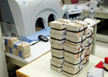 Για πρώτη φορά από το 1948 πλεόνασμα στο ισοζύγιο συναλλαγών