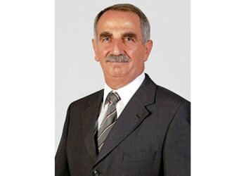 Απέσυρε την υποψηφιότητά του ο Πέτρος Αλεξανδρίδης