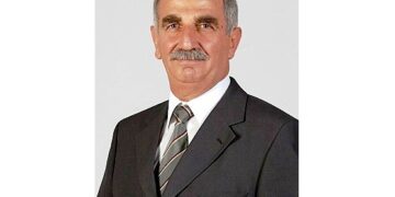 Απέσυρε την υποψηφιότητά του ο Πέτρος Αλεξανδρίδης