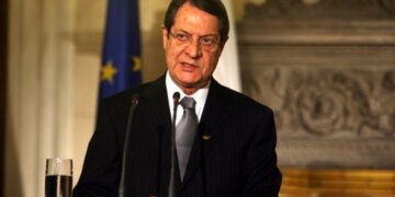 Παραιτήθηκαν όλοι οι υπουργοί της Κύπρου