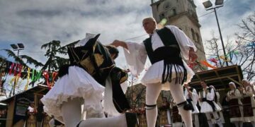 Σε αποκριάτικους ρυθμούς η Κοζάνη!