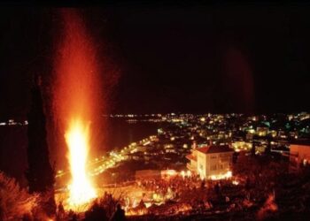 Το έθιμο της «Μπουμπούνας» αναβιώνει στην Καστοριά