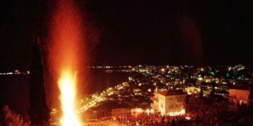 Το έθιμο της «Μπουμπούνας» αναβιώνει στην Καστοριά