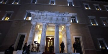 Πληρώνουμε 1,2 εκατ. το χρόνο για το Ίδρυμα της Βουλής