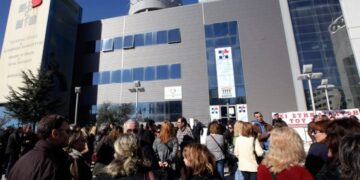 ΕΝΙ-ΕΟΠΥΥ: Τέλος Μαρτίου λήγουν οι συμβάσεις ιατρών