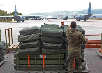 «Πανστρατιά» αλληλεγγύης στη σεισμόπληκτη Κεφαλονιά