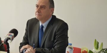 Υπέρ της μείωσης των βουλευτών ο Μιχελάκης