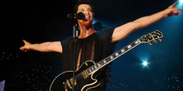 Δείτε τον Σάκη Ρουβά να κρίνει το «Τhe Voice» μπροστά στην κάμερα! (βίντεο)