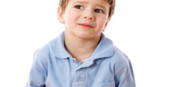 Πονάει το στομάχι του παιδιού; Μάθε γιατί!