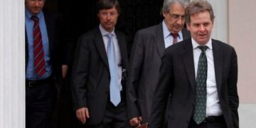 Τα βρήκαν τρόικα και κυβέρνηση!