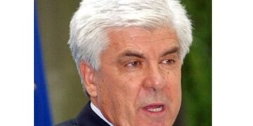 ΑΘ. ΤΣΑΥΤΑΡΗΣ: «Η προσπάθεια είναι συνεχής. Οι αγρότες να είναι σίγουροι ότι είμαστε δίπλα τους. Δεν είμαστε απέναντι»