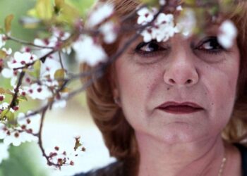 Φτωχότερο το ελληνικό τραγούδι – Έφυγε η μεγάλη τραγουδίστρια Τζένη Βάνου