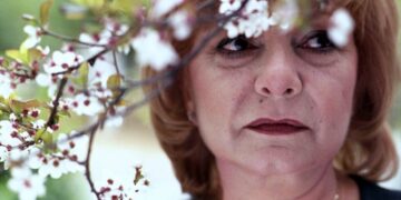 Φτωχότερο το ελληνικό τραγούδι – Έφυγε η μεγάλη τραγουδίστρια Τζένη Βάνου