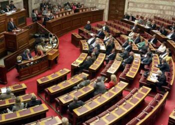 Γέμισε ποντικούς η Βουλή…κυριολεκτικά!