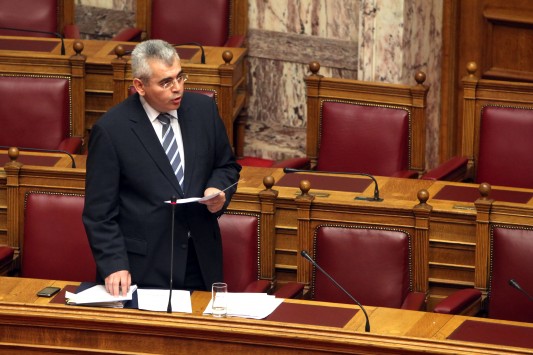 Μ. ΧΑΡΑΚΟΠΟΥΛΟΣ: Για πρώτη φορά υποχρεωτική συμβολαιακή γεωργία και στον καπνό