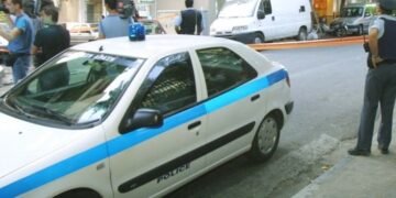 Θεσσαλονίκη: Χαμός σε νοσοκομείο – Ο πατέρας προσπάθησε να μαχαιρώσει τον γιο του, για τα νοσήλια της γυναίκας του!