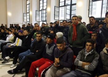 Πάνω από 20.000 μετανάστες που ζούσαν στην Ελλάδα έχουν επιστρέψει στις χώρες τους