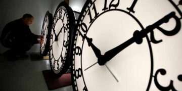 Στα σκοτεινά το πόρισμα της Επιτροπής Θεσμών για την καταστροφή της κυπριακής οικονομίας – Καλύφθηκαν τα ονόματα των προνομιούχων πολιτικών