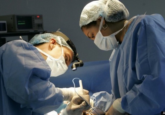 Βρετανοί γιατροί “εκτύπωσαν” νέο πρόσωπο σε ασθενή