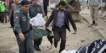Αφγανιστάν: Επίθεση αυτοκτονίας με 15 νεκρούς σε πολυσύχναστη αγορά