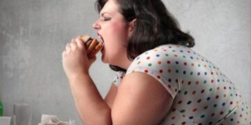 Η παχυσαρκία μειώνει τις επιδόσεις των κοριτσιών στο σχολείο