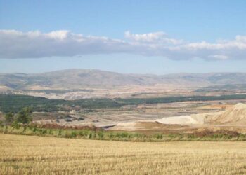 Εξώδικα της ΔΕΗ για εκκένωση του οικισμού της Μαυροπηγής