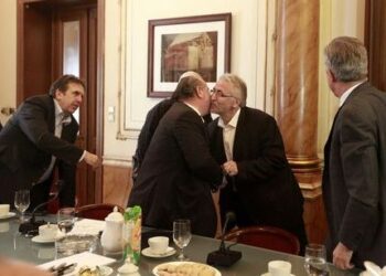 Εγένετο νέα Γενική Συλλογική Σύμβαση Εργασίας.Διατηρούνται επίδομα γάμου, τριετίες και 13ος – 14ος μισθός