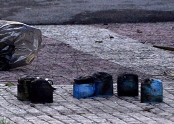 Επίθεση με γκαζάκια σε κτήριο της ΔΕΗ στο Π. Φάληρο