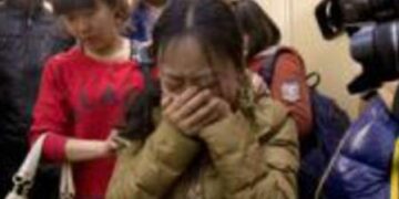 Ξέσπασμα οργής από τους συγγενείς του χαμένου Boeing