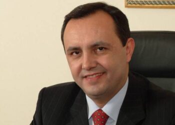 Στην Κωνσταντινούπολη σήμερα ο Θεόδωρος Καράογλου