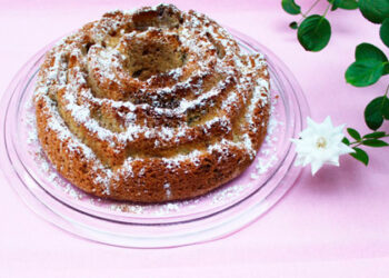 Κέικ κανέλας µε ασπράδια