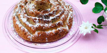 Κέικ κανέλας µε ασπράδια