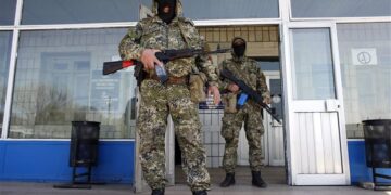 Ουκρανία: Μπαράζ καταλήψεων από φιλορώσους-Κυρώσεις ΗΠΑ σε Ρωσία