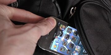 Θα μπλοκάρουν τα κινητά μετά την κλοπή!