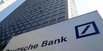 Και επισήμως η Ελλάδα μετά από 4 χρόνια βγαίνει στις αγορές