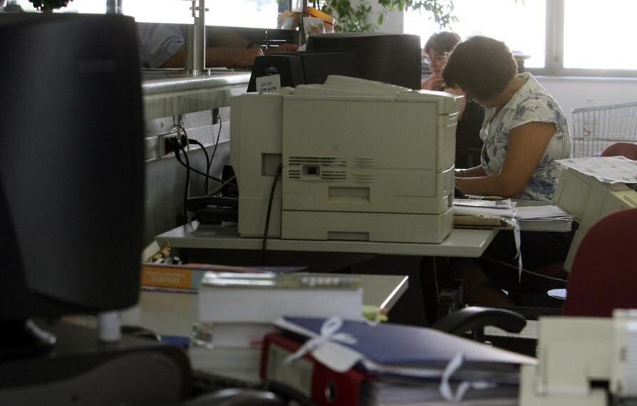 «Φιλοξενούμενος» δηλώνει ένας στους τρεις φορολογούμενους