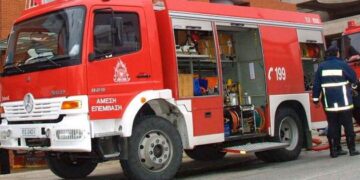 ΦΩΤΙΑ ΣΤΗΝ ΕΝΩΣΗ ΚΑΤΑΣΚΕΥΑΣΤΩΝ ΕΠΙΠΛΩΝ ΣΤΗ ΛΕΩΦΟΡΟ ΑΛΙΜΟΥ 45