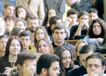 Δεν θα χωράνε τον Οκτώβριο τα αμφιθέατρα