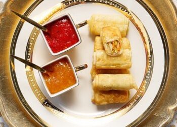 Μεσογειακά spring rolls (Ρολάκια λαχανικών)