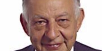 ΙΩΑΝΝΗΣ Μ. ΒΑΡΒΙΤΣΙΩΤΗΣ*: Ασυμβίβαστο βουλευτικού και υπουργικού αξιώματος